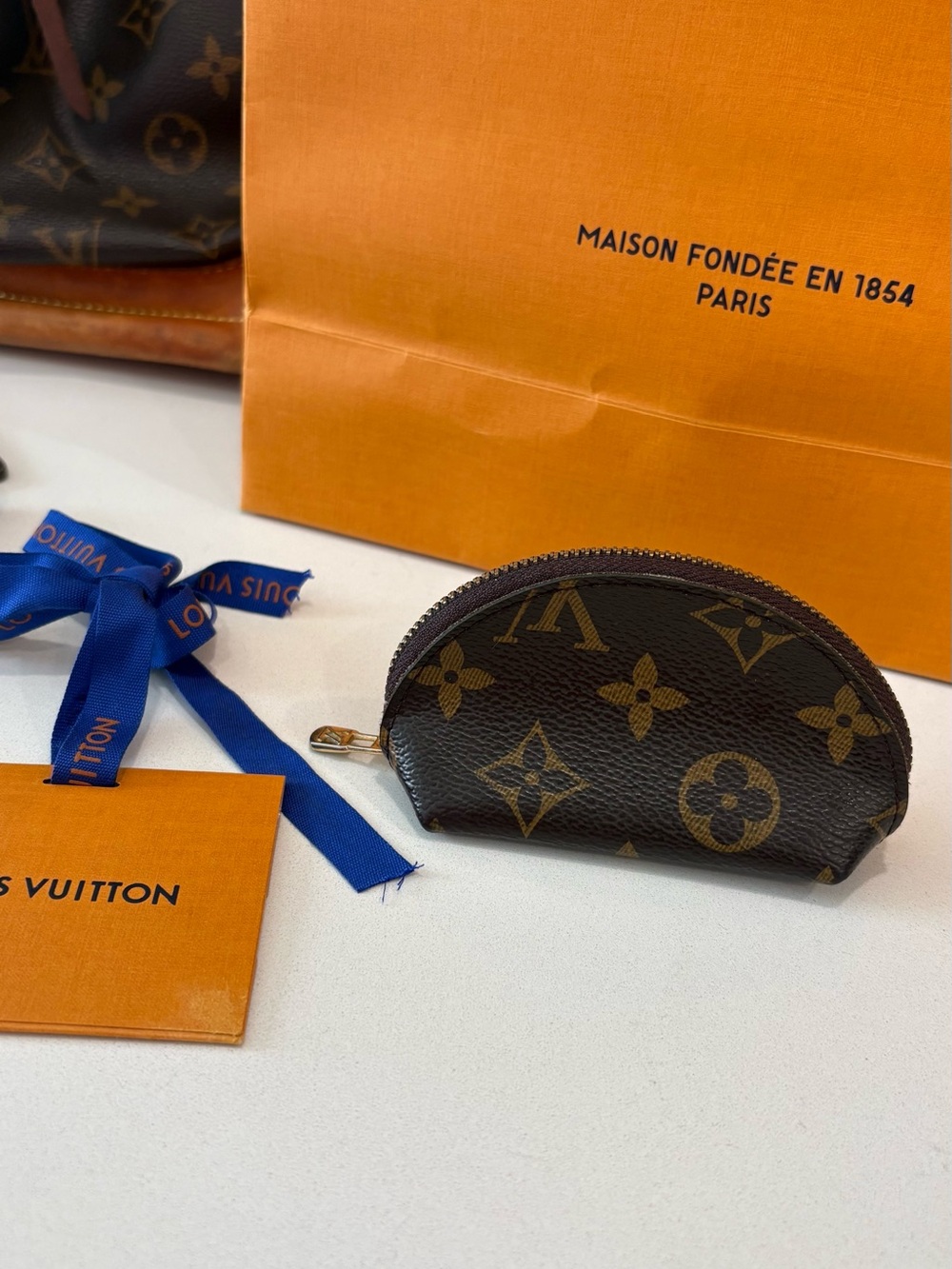 Mini Coin Holder Louis Vuitton Brown Monogram Canvas Print